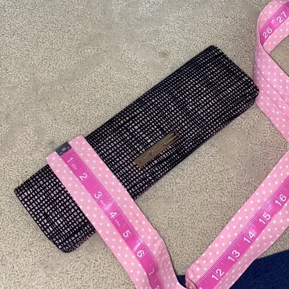 MAC Cosmetics Brush Bag - Picture 7 of 7